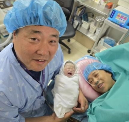 表哥今日表没带？利拉德连续投出三不沾 雄鹿大比分落后尼克斯