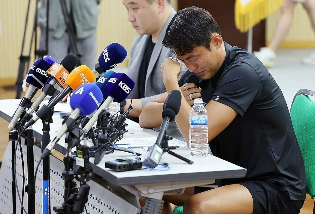 ⚽日职联半场：植村洋斗造点遭取消 名古屋鲸鱼暂与磐田喜悦互交白卷