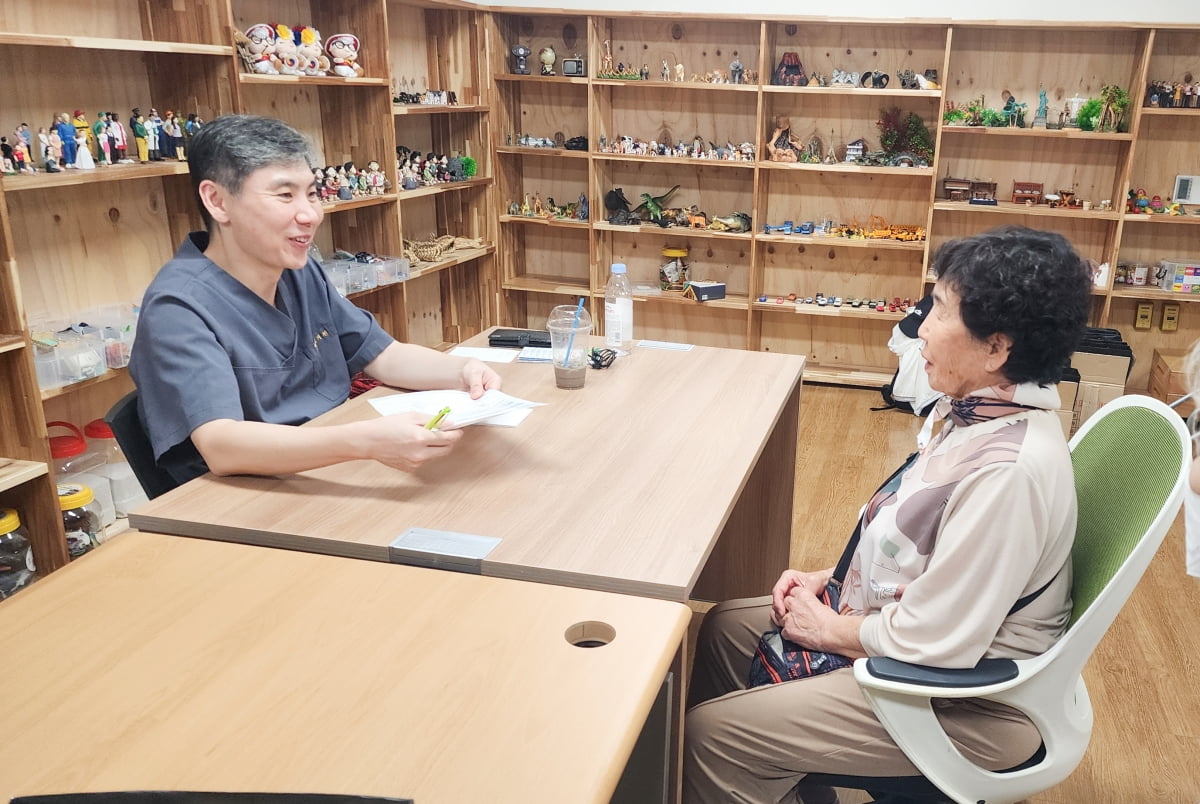外媒：阿隆索明夏告别勒沃库森 皇马、拜仁或惨烈竞争