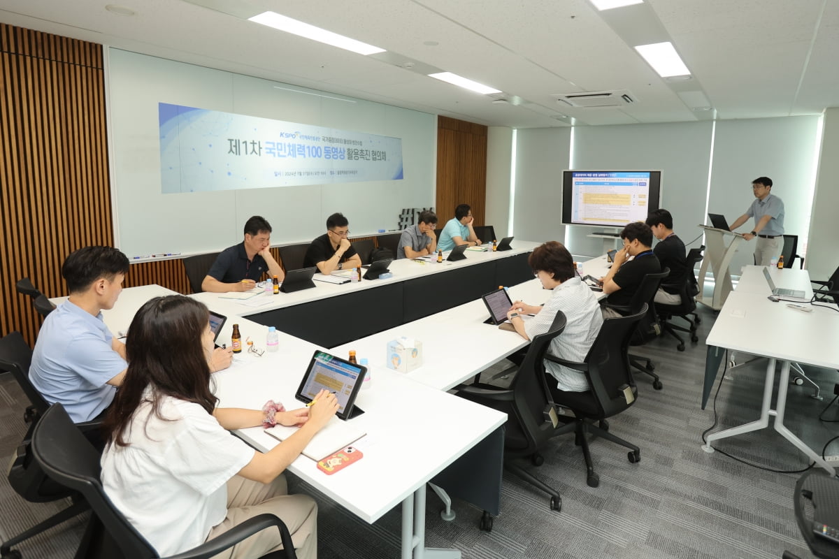 土媒：穆帅想签旧将扎莱夫斯基 已派球探前往意大利考察