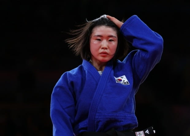 郑成龙出击失误 久保藤次郎后点捡漏破门 鸟栖砂岩1-1扳平比分