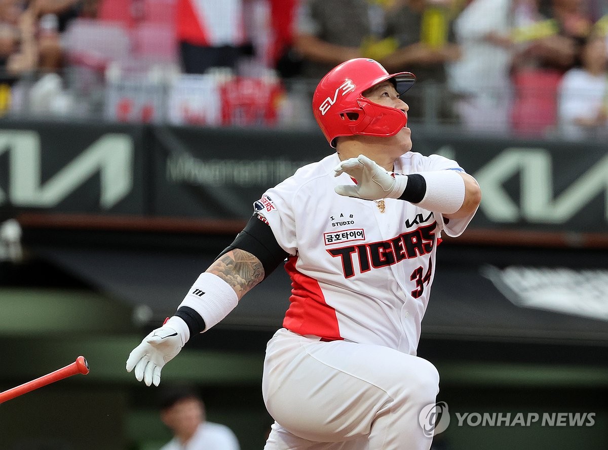 法甲-登贝莱破门李刚仁失良机杜埃造2球 巴黎3-1里昂