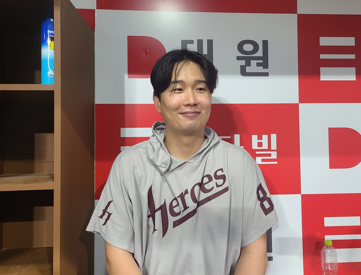 “杰哥”不要啊！墨尔本球员杰戈恶劣动作染红