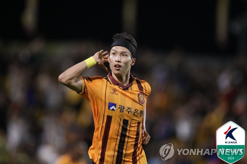 【欧冠集锦】穆西亚拉头球制胜 拜仁1-0小胜本菲卡