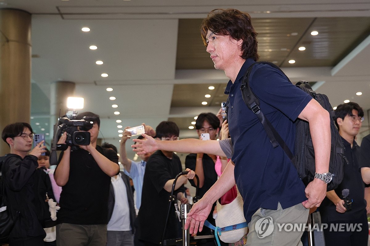 英超-切尔西1-0绝杀伯恩茅斯 恩昆库制胜、桑乔首秀助攻、桑切斯扑点