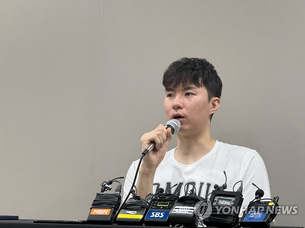什琴斯尼支持弗里克：佩尼亚值得尊重，如果我是教练也会这样安排