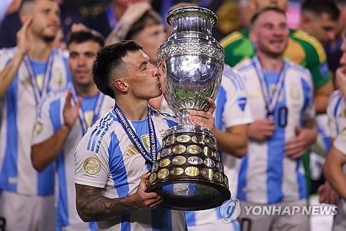 法国杯前瞻：杯赛相互交手成绩不相上下，朗斯主场完全不怵大巴黎